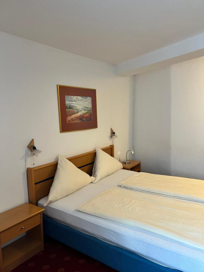 Hotel Schwartzer Loewe Babenhausen  Exteriör bild
