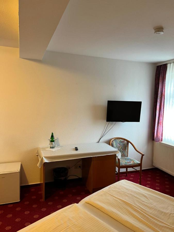 Hotel Schwartzer Loewe Babenhausen  Exteriör bild